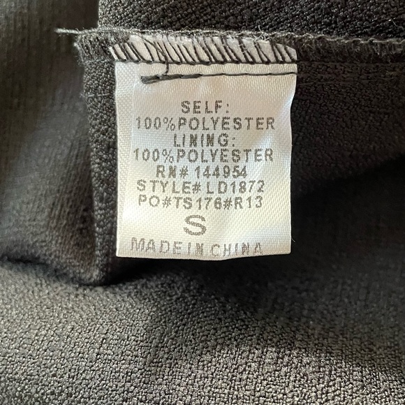 ⭐️Mini Dress with Bow in Black - Picture 8 of 11